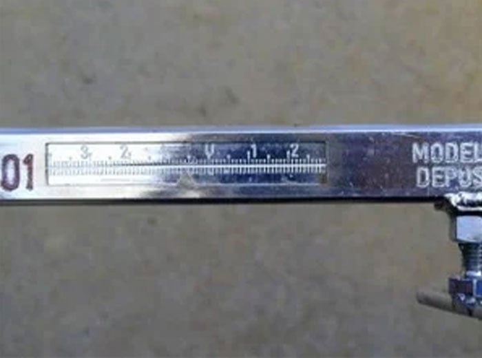 Bei unserer Kontrolle haben wir eine Abweichung von 7 mm festgestellt, die korrigiert werden muss