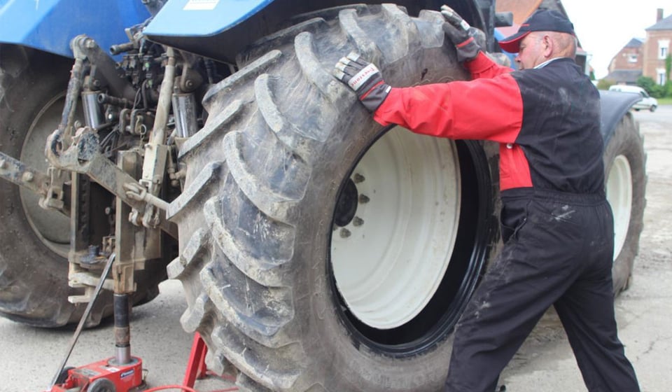 Anheben eines Traktors