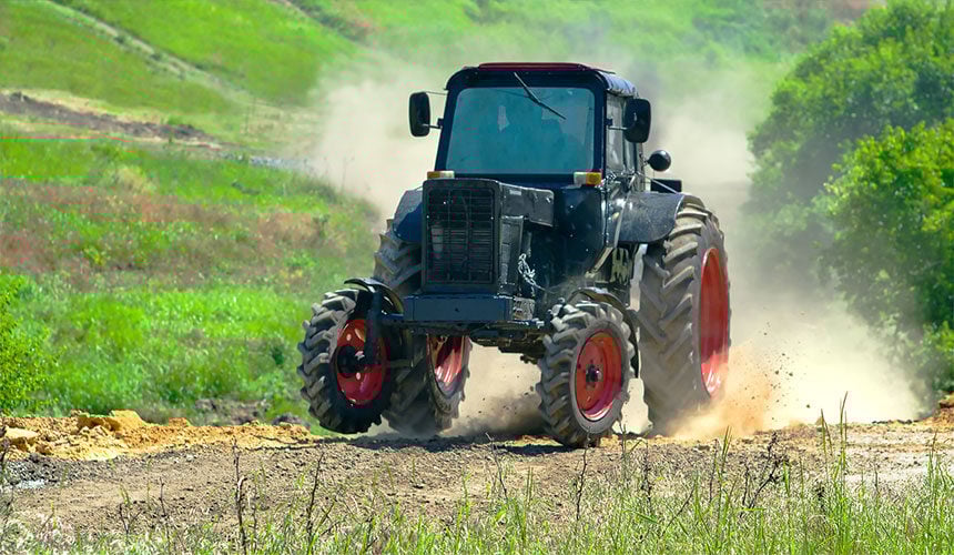 Langsamer fahren, um den Verschleiß von Agrarreifen zu reduzieren
