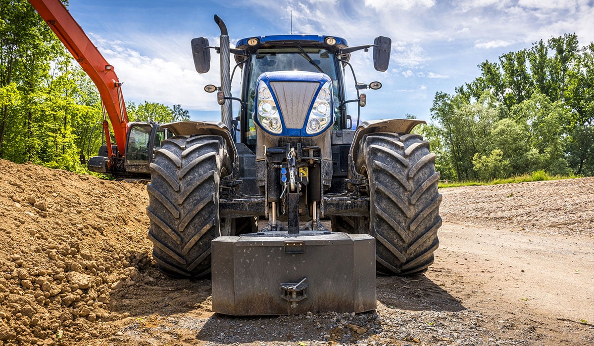 Verwendung von Agrarreifen im Straßenbau