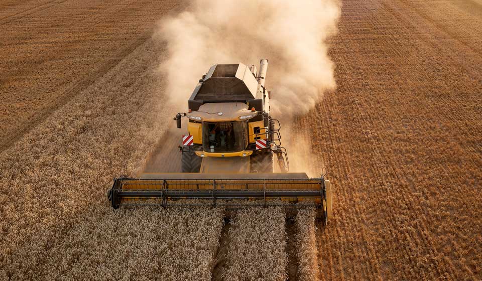 Breitere Agrarreifen für eine schnelle Ernte